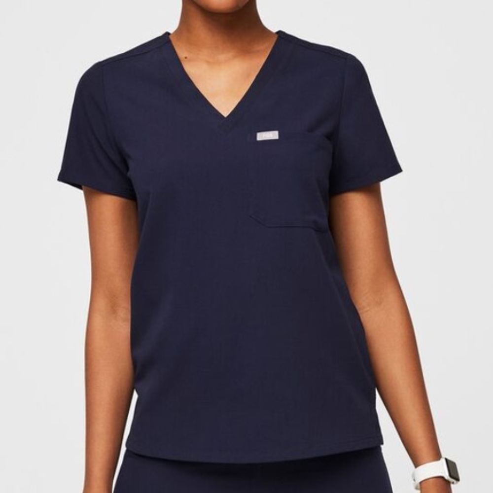 Figs • Catarina Navy Blue One-Pocket V-Neck Scrub Top - M